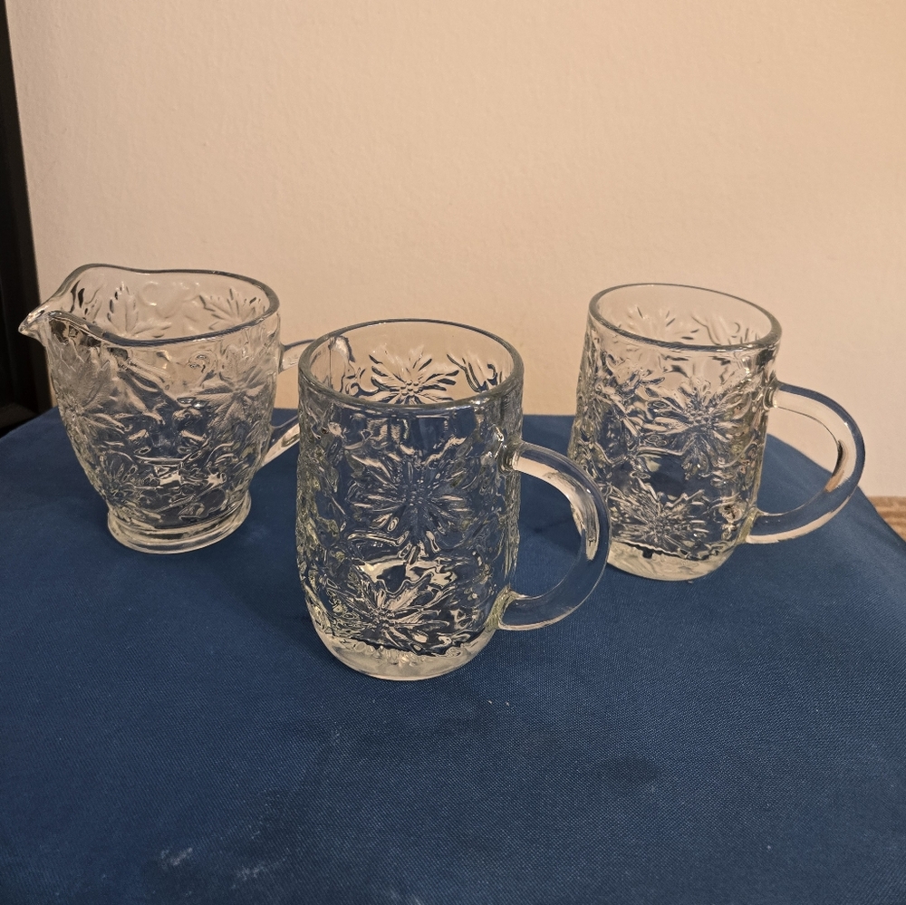 Princess House Fantasia Mug Set & A Creamer